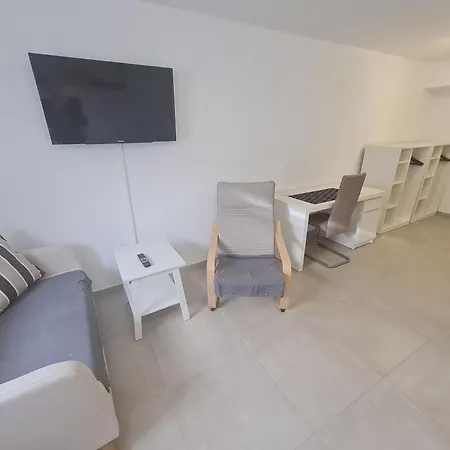 דירה Schoene Helle In